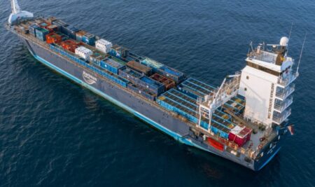 Nαυτιλιακό σεμινάριο με θέμα: «Invest in Shipping / IPO / Stocks / Hedge Funds»